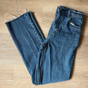 Abercrombie And Fitch 90s Straight Leg Ultra High Rise Jeans Medium Raw Hem 27